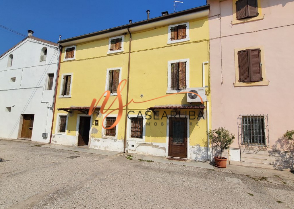 Villa in vendita  via Torricello 47-49, San Giovanni Lupatoto, località Pozzo